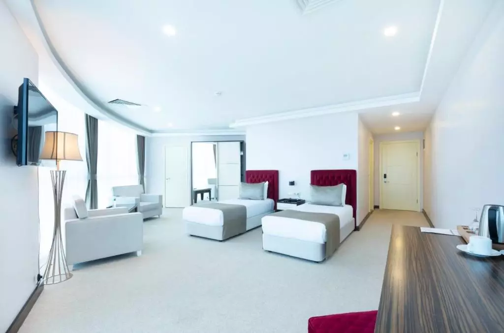 Sky Tower Hotel